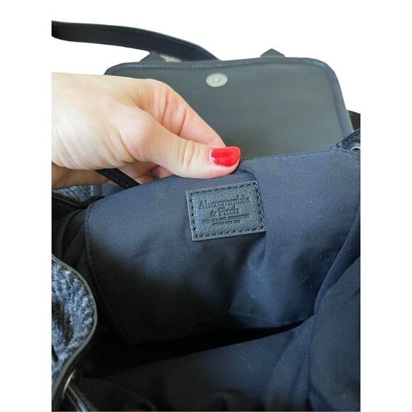 Abercrombie and Fitch Women Black Backpack Wool Blend Gray Black - Picture 13 of 16